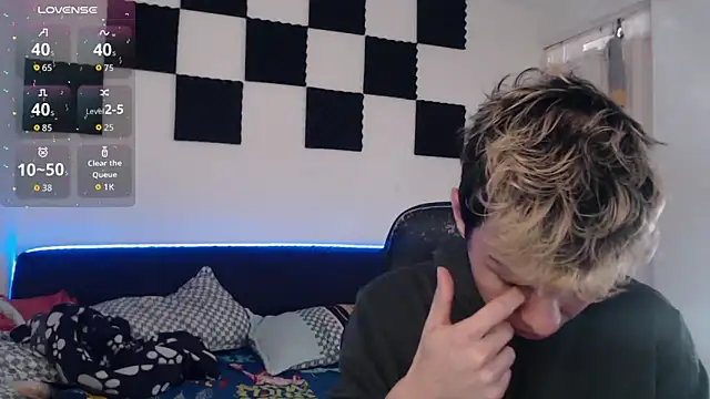 Snapshot of bryamado69 chatting on September 23, 11:46 am bryamado69 online show from September 23, 11:46 am