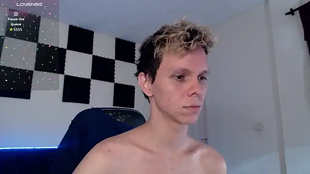 Snapshot of bryamado69 chatting on September 24, 1:25 pm bryamado69 online show from September 24, 1:25 pm