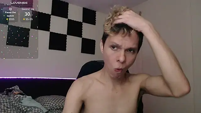 Snapshot of bryamado69 chatting on September 29, 2:27 am bryamado69 online show from September 29, 2:27 am