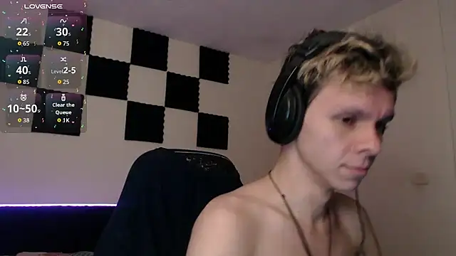 Snapshot of bryamado69 chatting on October 4, 4:21 am bryamado69 online show from October 4, 4:21 am