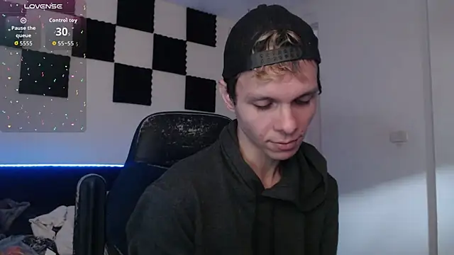 Snapshot of bryamado69 chatting on October 11, 12:36 pm bryamado69 online show from October 11, 12:36 pm