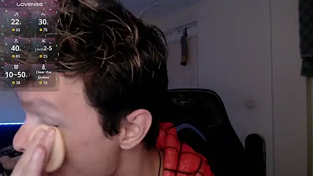 Snapshot of bryamado69 chatting on October 13, 10:15 am bryamado69 online show from October 13, 10:15 am