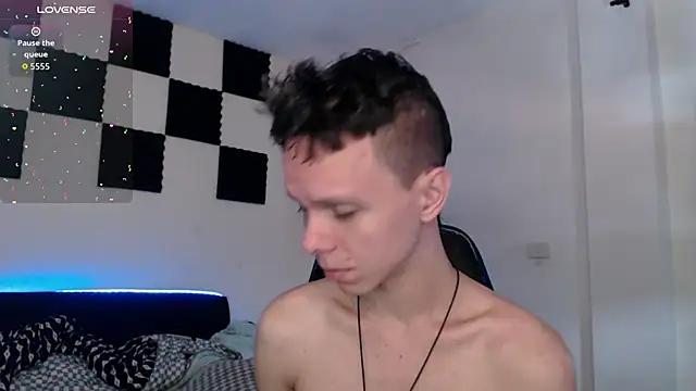 Snapshot of bryamado69 chatting on October 29, 3:36 pm bryamado69 online show from October 29, 3:36 pm