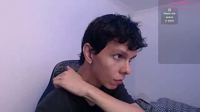 bryamado69 online show from May 12, 6:05 pm