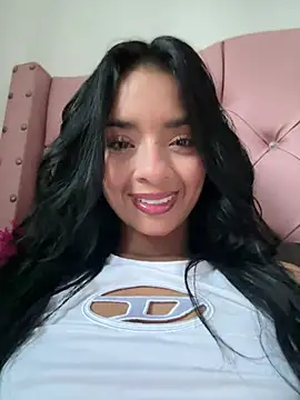 Laura fernandezII online show from March 11, 10:42 pm