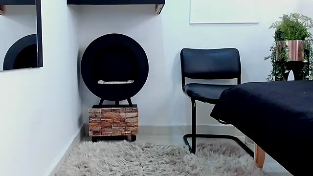 Snapshot of LenaRuiz_ chatting on January 22, 3:07 pm LenaRuiz online show from January 22, 3:07 pm