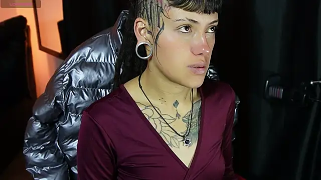  sharlotte777 online show from April 1, 2:14 pm