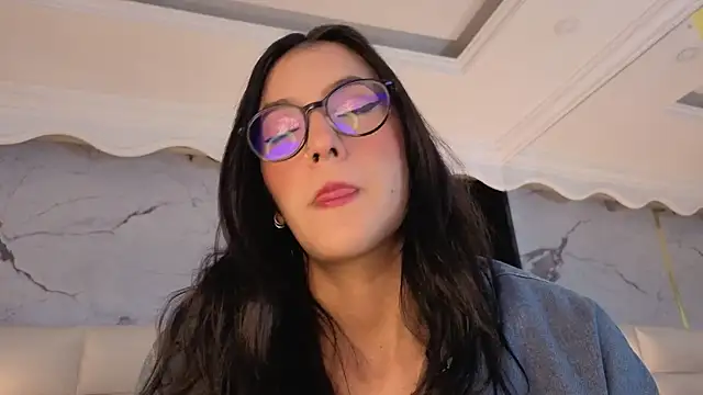 Princess Violett online show from May 12, 2:14 pm
