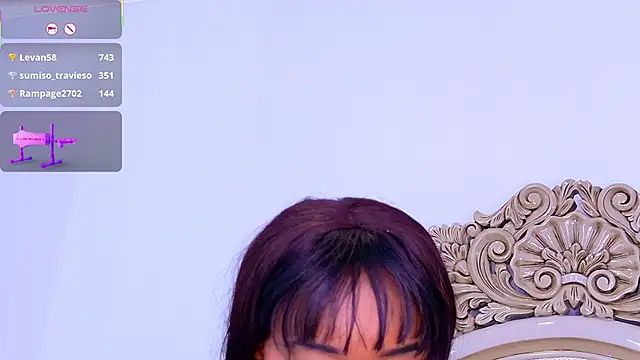 Snapshot of SarahBrunet chatting on March 12, 11:01 pm SarahBrunet online show from March 12, 11:01 pm