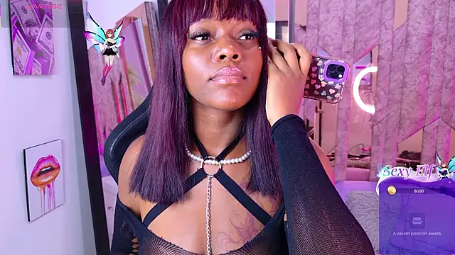 Snapshot of SarahBrunet chatting on February 21, 5:36 pm SarahBrunet online show from February 21, 5:36 pm