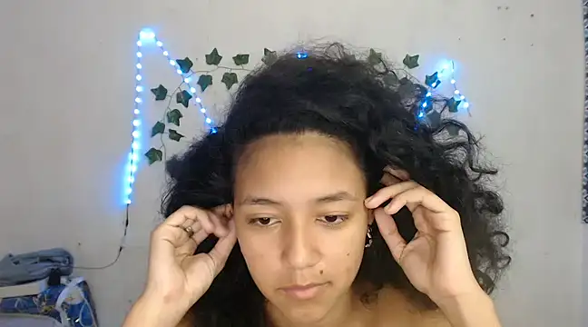 ley blus10 online show from January 8, 5:37 pm