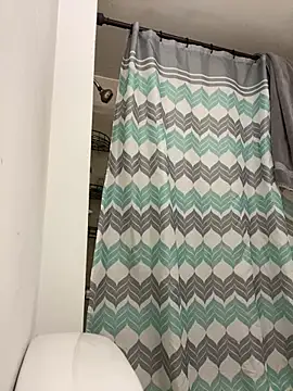 Snapshot of islandvybee55 chatting on December 14, 10:34 am islandvybee55 online show from December 14, 10:34 am