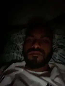 Snapshot of islandvybee55 chatting on February 28, 7:37 am islandvybee55 online show from February 28, 7:37 am