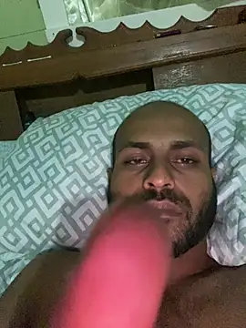 islandvybee55 online show from January 18, 2:37 am