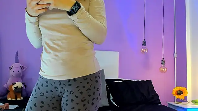 Charlotte11-11 online show from October 11, 2:26 pm