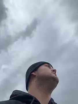 Snapshot of ErPumas126 chatting on February 25, 2:22 pm ErPumas126 online show from February 25, 2:22 pm