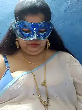 Snapshot of tamilthanushri chatting on January 20, 8:19 am tamilthanushri online show from January 20, 8:19 am
