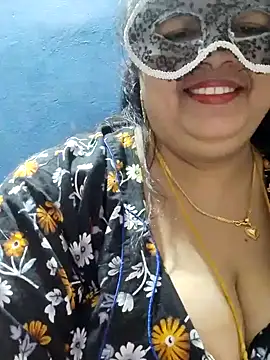 Snapshot of tamilthanushri chatting on January 26, 12:43 pm tamilthanushri online show from January 26, 12:43 pm