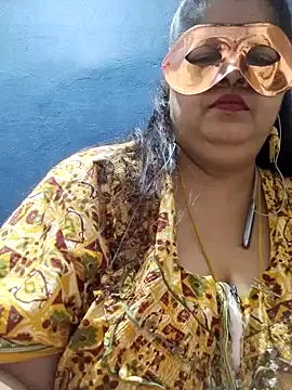 Snapshot of tamilthanushri chatting on February 12, 3:51 am tamilthanushri online show from February 12, 3:51 am