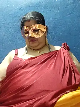 Snapshot of tamilthanushri chatting on February 18, 9:53 pm tamilthanushri online show from February 18, 9:53 pm