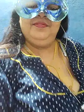 Snapshot of tamilthanushri chatting on February 20, 9:33 am tamilthanushri online show from February 20, 9:33 am