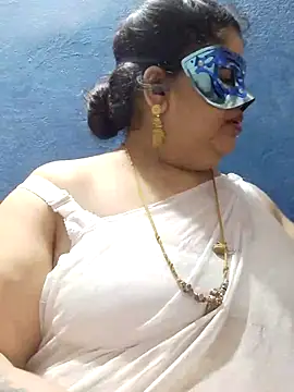 Snapshot of tamilthanushri chatting on March 10, 11:27 pm tamilthanushri online show from March 10, 11:27 pm