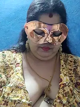 Snapshot of tamilthanushri chatting on March 14, 10:50 am tamilthanushri online show from March 14, 10:50 am