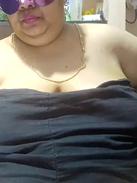 Snapshot of tamilthanushri chatting on April 4, 7:55 pm tamilthanushri online show from April 4, 7:55 pm