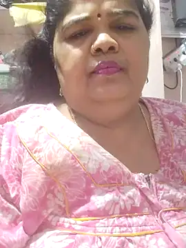 Snapshot of tamilthanushri chatting on April 5, 11:18 am tamilthanushri online show from April 5, 11:18 am