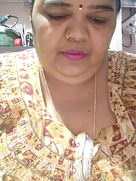 Snapshot of tamilthanushri chatting on April 7, 1:11 pm tamilthanushri online show from April 7, 1:11 pm