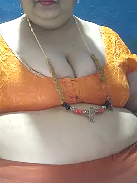 Snapshot of tamilthanushri chatting on April 14, 6:30 am tamilthanushri online show from April 14, 6:30 am