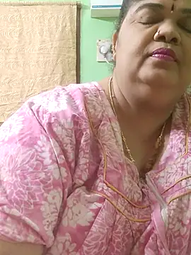 Snapshot of tamilthanushri chatting on June 21, 2:19 pm tamilthanushri online show from June 21, 2:19 pm