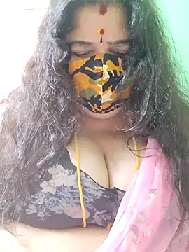 Snapshot of tamilthanushri chatting on July 5, 8:21 am tamilthanushri online show from July 5, 8:21 am