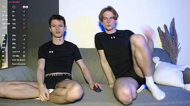  whitenight  online show from December 4, 8:29 pm