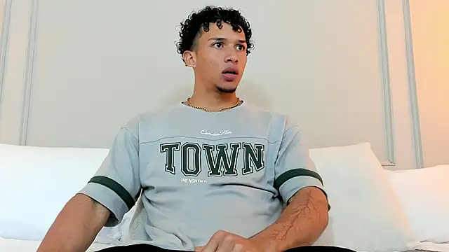 Dominick star online show from December 29, 3:33 am