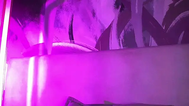 Sofi Fox  online show from April 25, 3:42 am