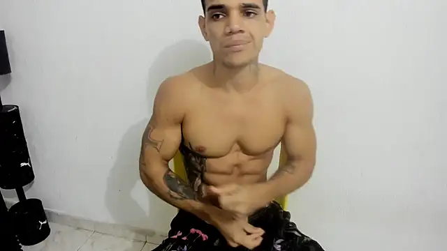 Snapshot of Andrey_1997 chatting on December 7, 10:45 am Andrey 1997 online show from December 7, 10:45 am