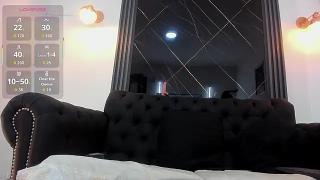 VickyJohnson1 online show from January 31, 8:18 pm