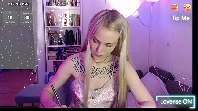 mischellemeow13 online show from January 28, 11:28 pm
