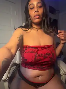 loveluna8 online show from May 8, 1:05 pm