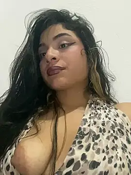 mysteriousgirl20 online show from May 16, 4:42 am