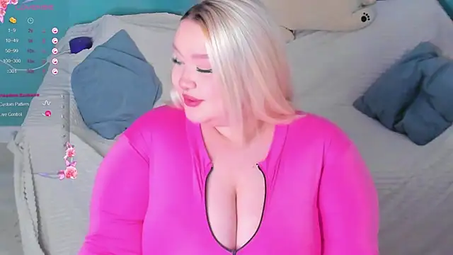 LilyBelll online show from January 31, 11:56 am