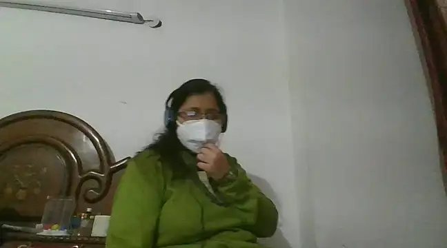 Snapshot of cutiecatty21 chatting on December 2, 3:14 pm cutiecatty21 online show from December 2, 3:14 pm
