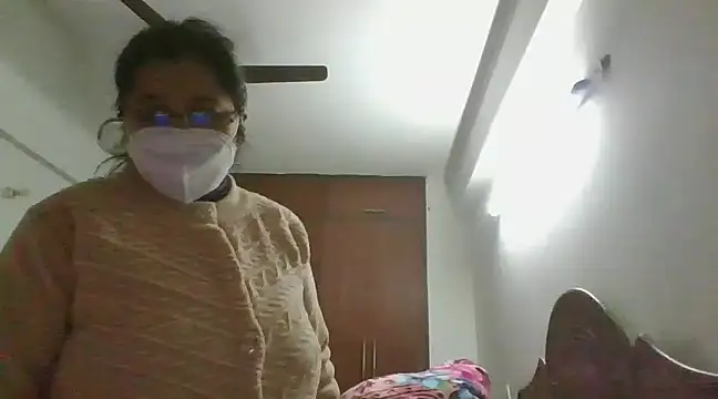 Snapshot of cutiecatty21 chatting on December 14, 2:42 pm cutiecatty21 online show from December 14, 2:42 pm
