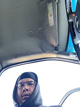 Snapshot of thtmexicanthickcock chatting on December 6, 3:44 pm thtmexicanthickcock online show from December 6, 3:44 pm