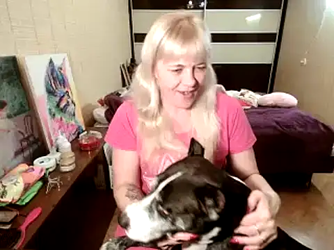 Snapshot of Lia_Laguna77 chatting on October 29, 6:31 pm Lia Laguna77 online show from October 29, 6:31 pm