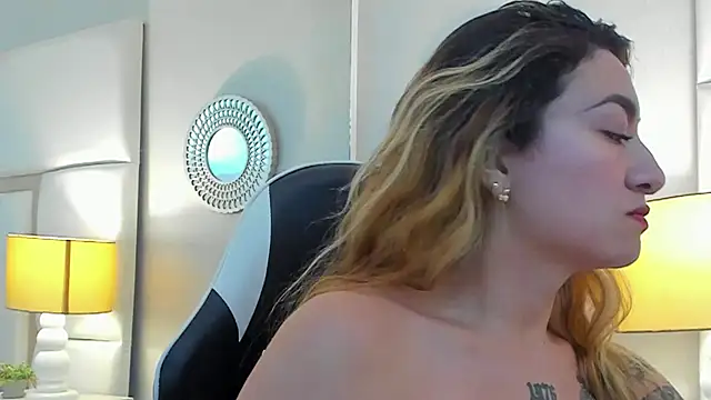 AmbarSantany online show from October 1, 11:33 pm