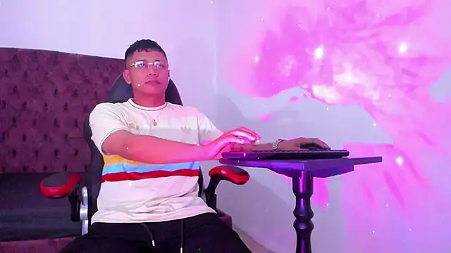 Anthony mora20 online show from March 11, 12:39 pm
