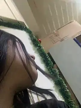 Snapshot of _Emmaa_Harper chatting on December 19, 5:18 am Emmaa Harper online show from December 19, 5:18 am