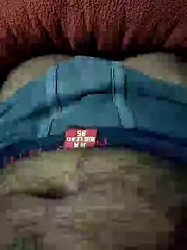 Snapshot of Smollie chatting on January 19, 12:39 pm Smollie online show from January 19, 12:39 pm